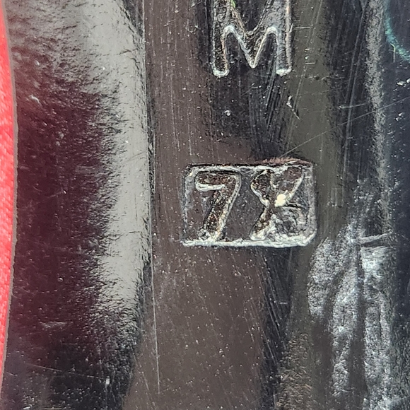 Yves Saint Laurent Rare Vintage Red Satin Freida Leather Ankle Boots Size 7.5M - Picture 13 of 13